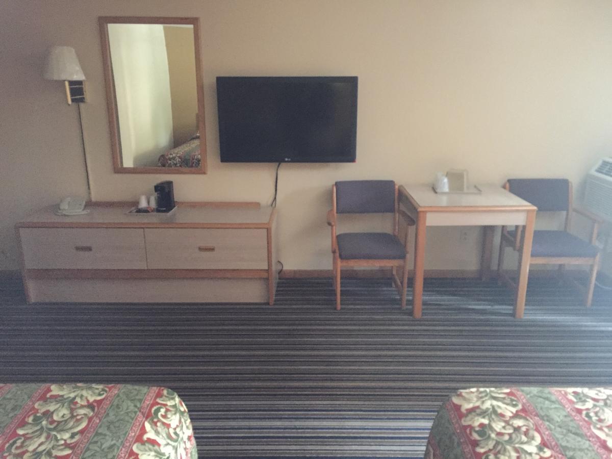 Budget Inn - Cambridge Habitación foto